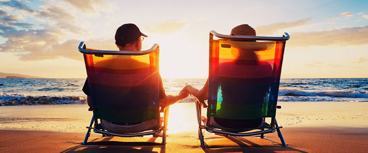 senior-couple-of-old-man-and-woman-sitting-on-the_fet